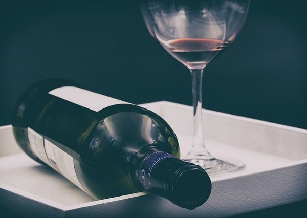 The link between alcoholism and unemployment The link between alcoholism and unemployment