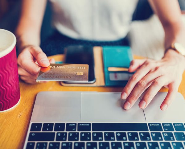 10 Signs That You May Be Suffering from Online Shopping Addiction Online Shopping Addiction
